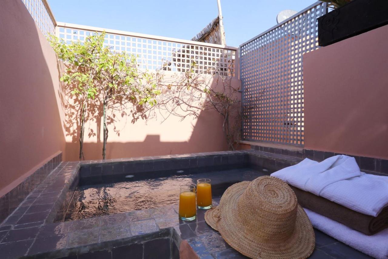 Riad Dar Safi - Privatise Pour 6/8 Pers. - Jacuzzi มาร์ราเกช ภายนอก รูปภาพ