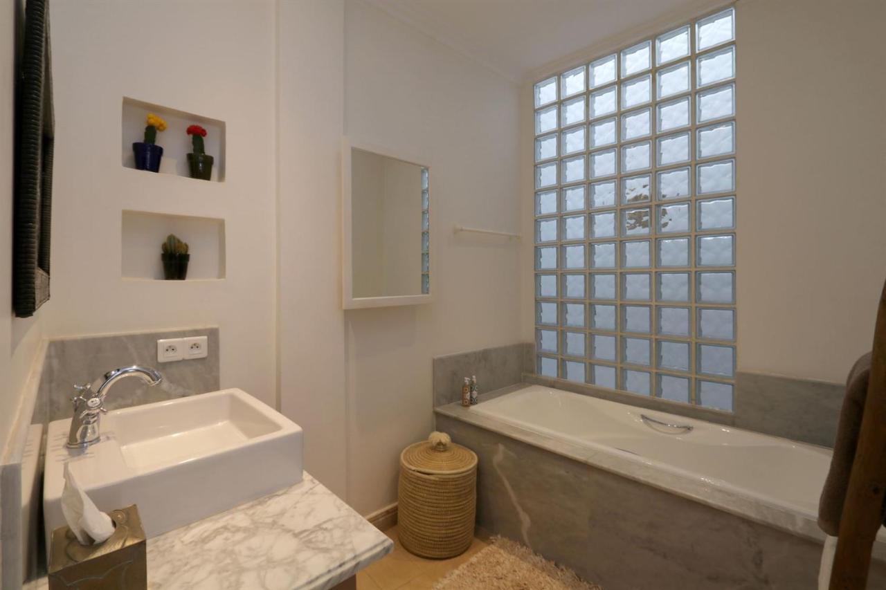 Riad Dar Safi - Privatise Pour 6/8 Pers. - Jacuzzi มาร์ราเกช ภายนอก รูปภาพ